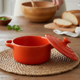 Brilliant Stoneware Mini Stew Pot with Lid 4 Inch Table Casserole